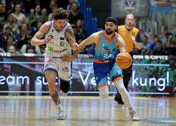 Medipolis SC Jena Fraport Skyliners Frankfurt 17